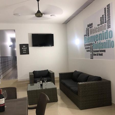 Kava Casa Hostal Рольданильо Экстерьер фото